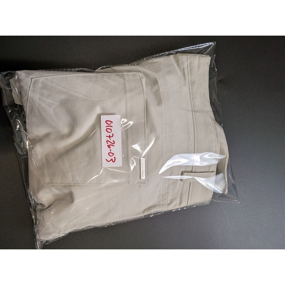 Calvin Klein Slim Fit Tech Chino Pants Men's 34/32 Light Bone Beige - Picture 12 of 12